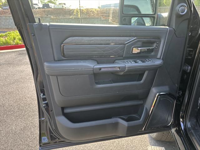 2025 Ram 2500 Limited Crew Cab 4x4 8' Box