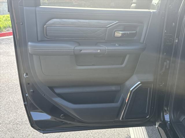 2025 Ram 2500 Limited Crew Cab 4x4 8' Box