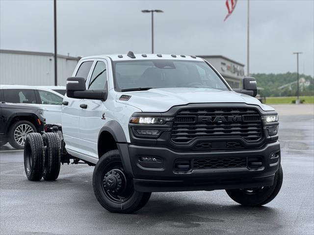 2025 RAM Ram 5500 Chassis Cab RAM 5500 TRADESMAN CHASSIS CREW CAB 4X4 60 CA