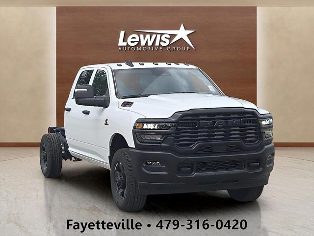 2025 RAM Ram 3500 Chassis Cab RAM 3500 TRADESMAN CREW CAB CHASSIS 4X4 60 CA
