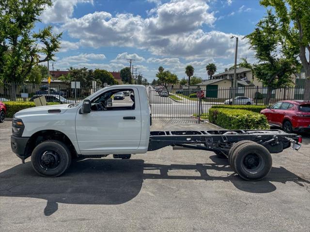 2025 RAM Ram 3500 Chassis Cab RAM 3500 TRADESMAN CHASSIS REGULAR CAB 4X2 84 CA