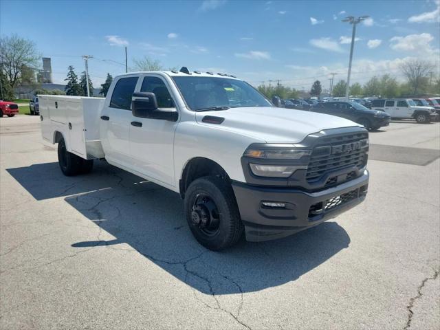 2025 RAM Ram 3500 Chassis Cab RAM 3500 TRADESMAN CREW CAB CHASSIS 4X4 60 CA