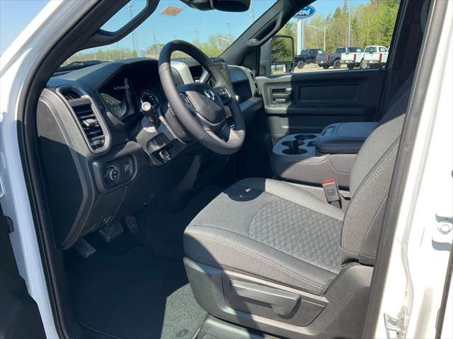 2025 RAM Ram 2500 RAM 2500 TRADESMAN CREW CAB 4X4 64 BOX