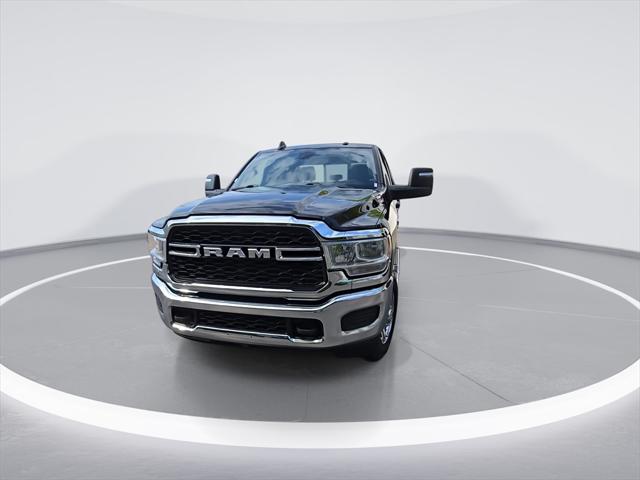 2024 RAM 3500 Tradesman Crew Cab 4x4 64 Box