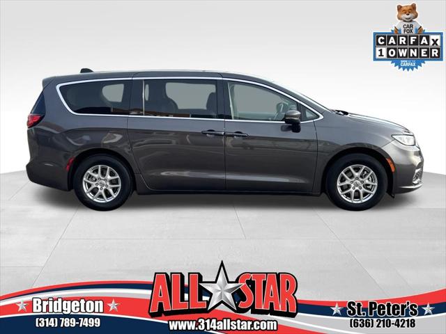 2023 Chrysler Pacifica Touring L