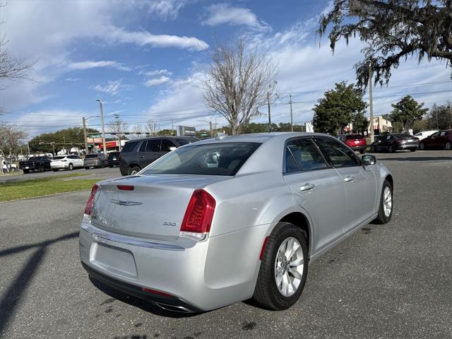 2023 Chrysler 300 Touring
