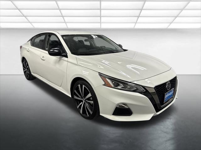 2022 Nissan Altima SR FWD