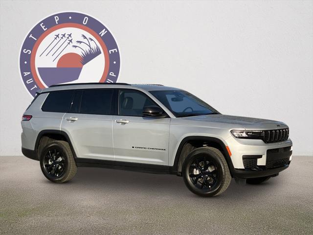 2025 Jeep Grand Cherokee GRAND CHEROKEE L ALTITUDE X 4X2