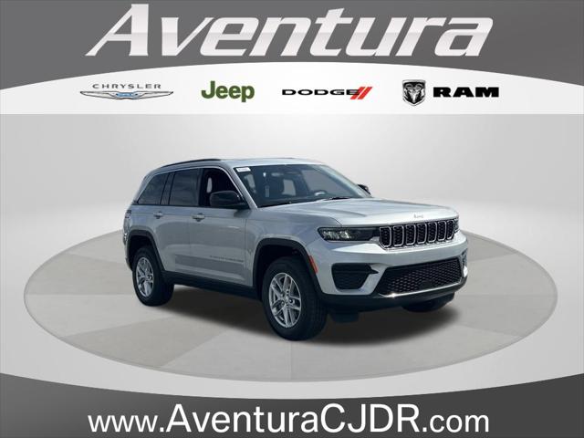 2025 Jeep Grand Cherokee GRAND CHEROKEE LAREDO X 4X2
