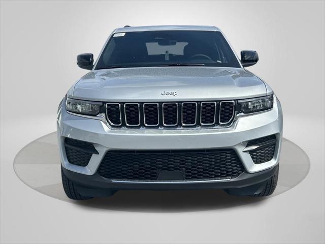 2025 Jeep Grand Cherokee GRAND CHEROKEE LAREDO X 4X2
