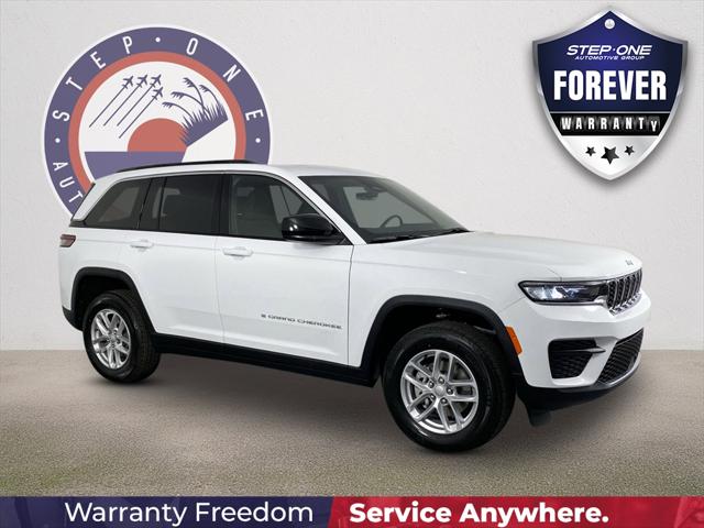 2025 Jeep Grand Cherokee GRAND CHEROKEE LAREDO X 4X4