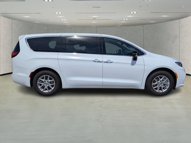 2025 Chrysler Pacifica PACIFICA SELECT