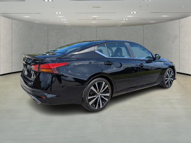 2020 Nissan Altima SR FWD