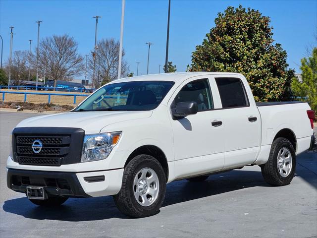 2022 Nissan TITAN Crew Cab S 4x4