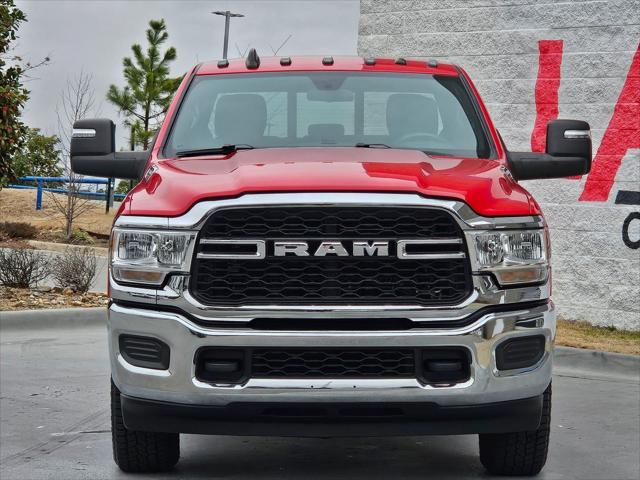 2023 RAM 3500 Tradesman Crew Cab 4x4 64 Box