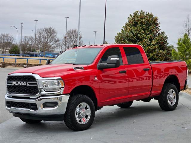 2023 RAM 3500 Tradesman Crew Cab 4x4 64 Box