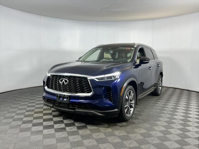 2022 INFINITI QX60 LUXE