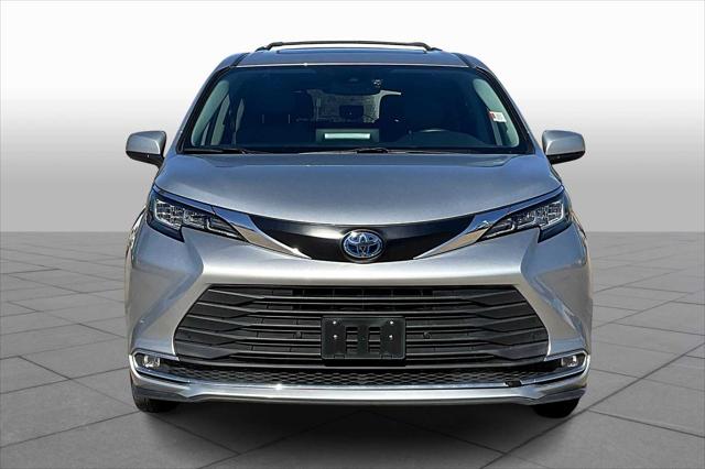 2023 Toyota Sienna XLE