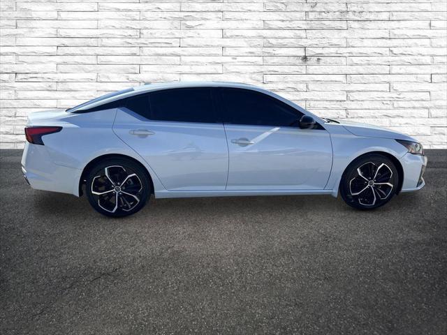 2023 Nissan Altima SR FWD