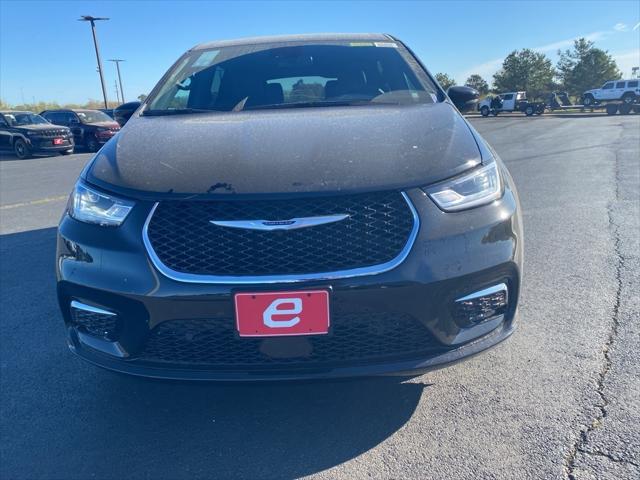 2025 Chrysler Pacifica PACIFICA SELECT