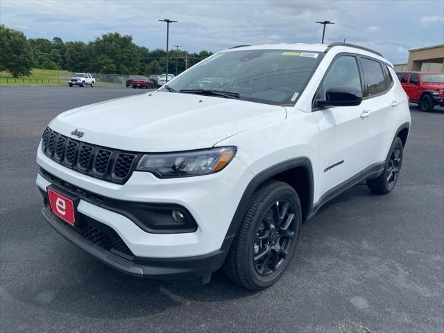 2025 Jeep Compass COMPASS LATITUDE 4X4