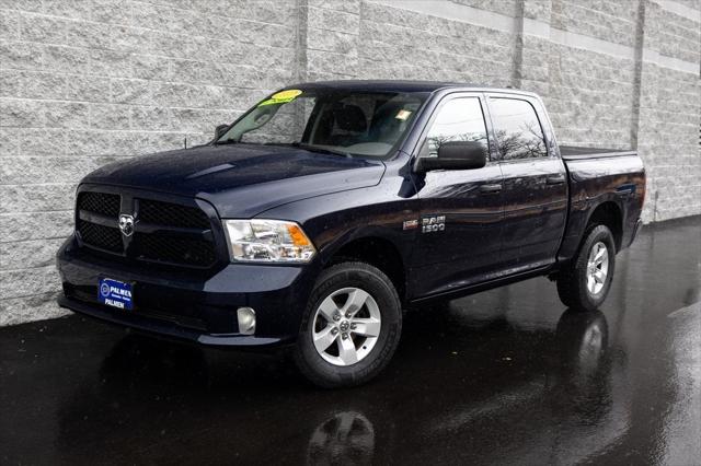 2017 RAM 1500 Express Crew Cab 4x4 57 Box