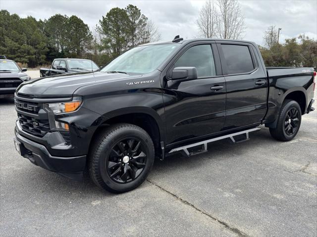 2024 Chevrolet Silverado 1500 4WD Crew Cab Short Bed Custom