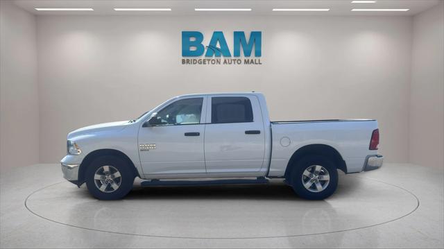 2022 RAM 1500 Classic SLT Crew Cab 4x4 57 Box