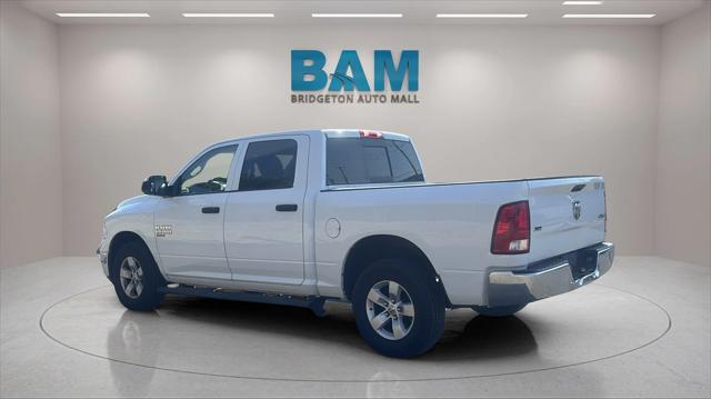 2022 RAM 1500 Classic SLT Crew Cab 4x4 57 Box