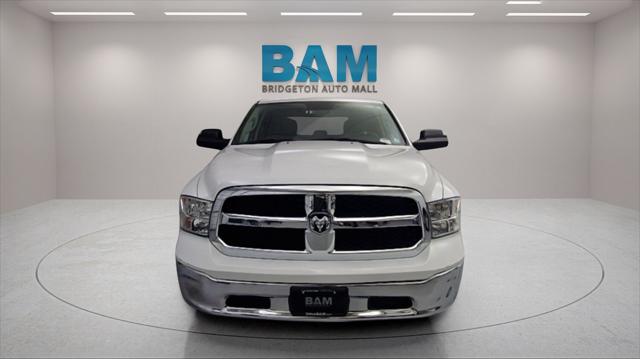 2022 RAM 1500 Classic SLT Crew Cab 4x4 57 Box 2022 RAM 1500 Classic SLT Crew Cab 4x4 57 Box