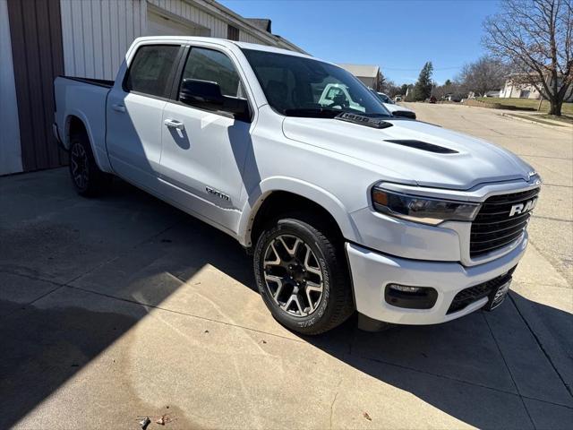 2025 RAM Ram 1500 RAM 1500 LARAMIE CREW CAB 4X4 57 BOX