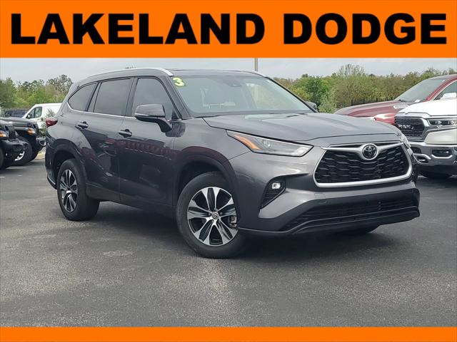 2023 Toyota Highlander XLE
