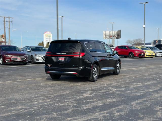 2022 Chrysler Pacifica Hybrid Limited