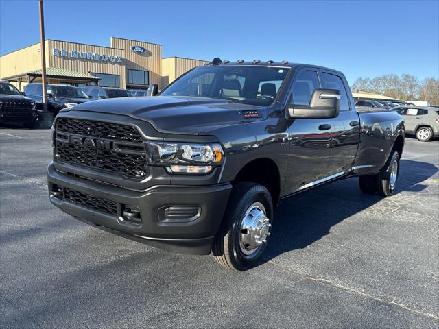 2024 RAM 3500 Tradesman Crew Cab 4x4 8 Box