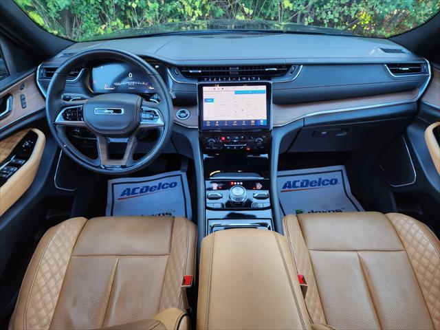 2024 Jeep Grand Cherokee Summit 4x4 2024 Jeep Grand Cherokee Summit 4x4