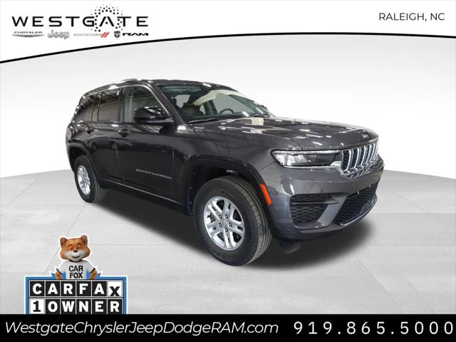 2023 Jeep Grand Cherokee Laredo 4x2