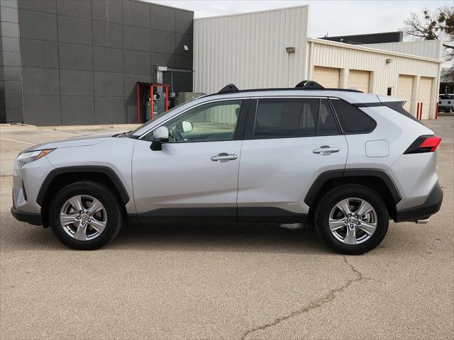 2022 Toyota RAV4 Hybrid XLE