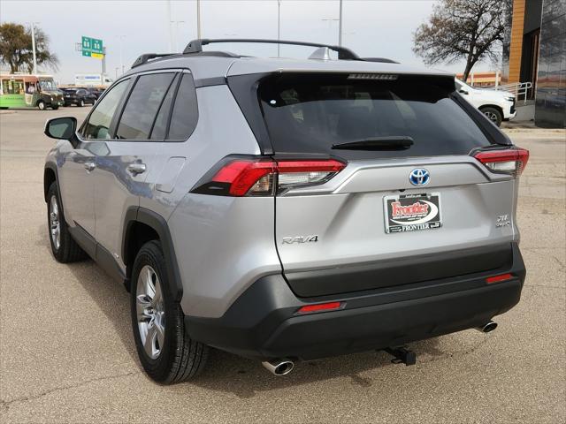 2022 Toyota RAV4 Hybrid XLE