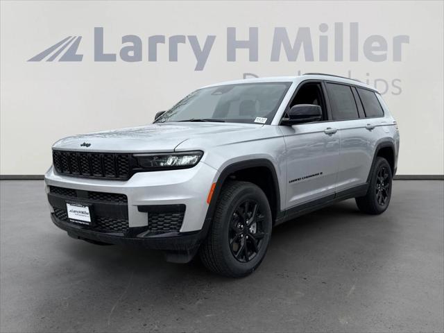 2025 Jeep Grand Cherokee GRAND CHEROKEE L ALTITUDE 4X4