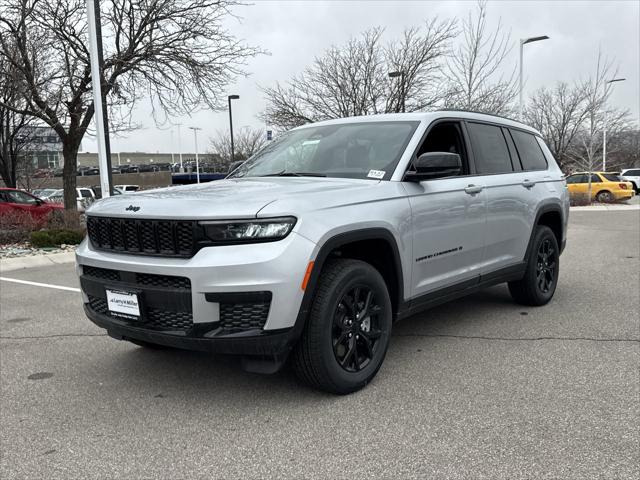 2025 Jeep Grand Cherokee GRAND CHEROKEE L ALTITUDE 4X4 2025 Jeep Grand Cherokee GRAND CHEROKEE L ALTITUDE 4X4