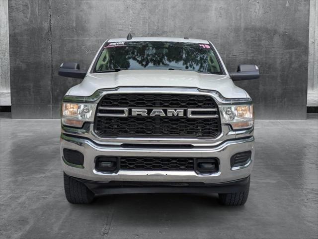 2019 RAM 2500 Tradesman Crew Cab 4x4 8 Box