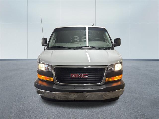 2022 GMC Savana Cargo RWD 2500 Regular Wheelbase Work Van