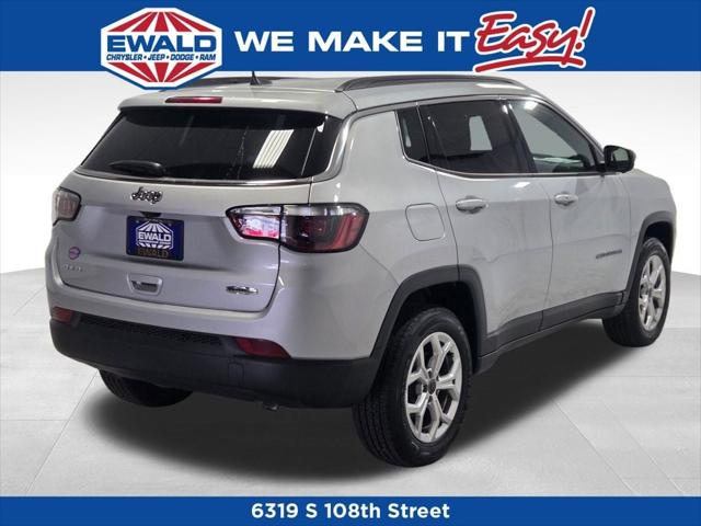 2025 Jeep Compass COMPASS LATITUDE 4X4