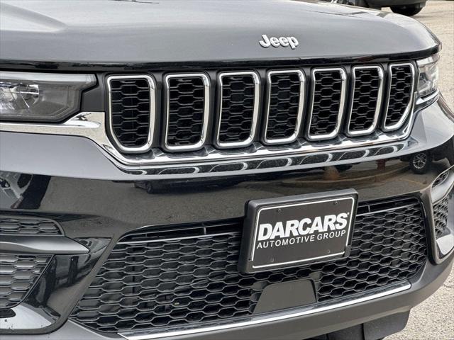2025 Jeep Grand Cherokee GRAND CHEROKEE LAREDO X 4X4