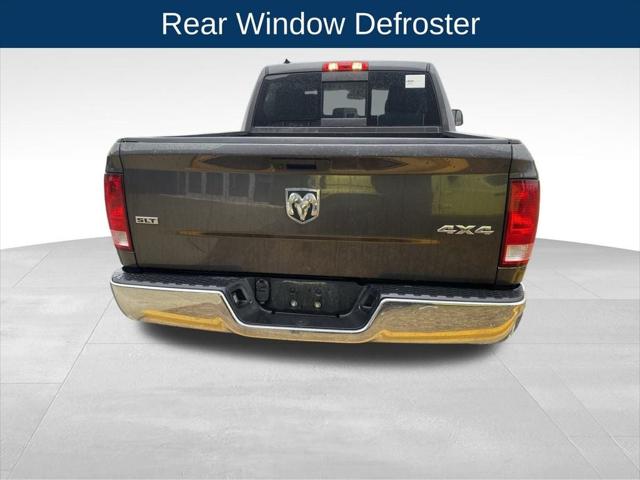 2022 RAM 1500 Classic SLT Crew Cab 4x4 57 Box