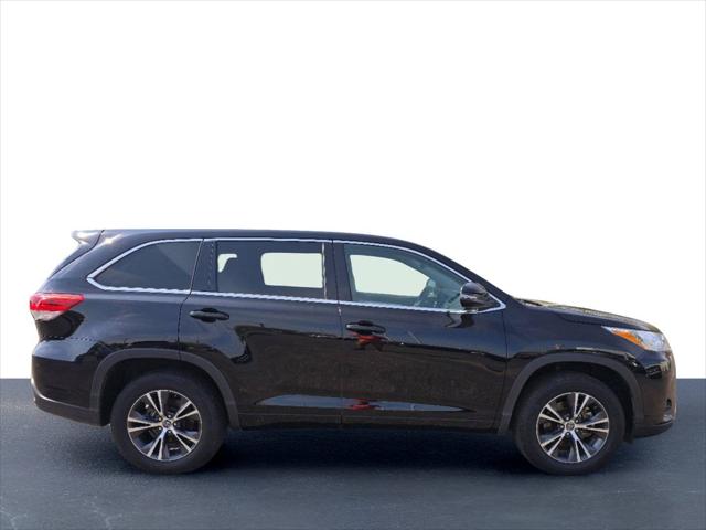 2018 Toyota Highlander LE