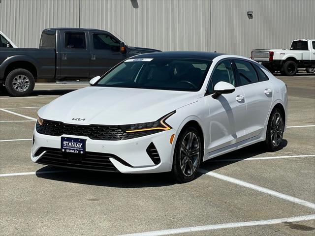 2022 Kia K5 EX