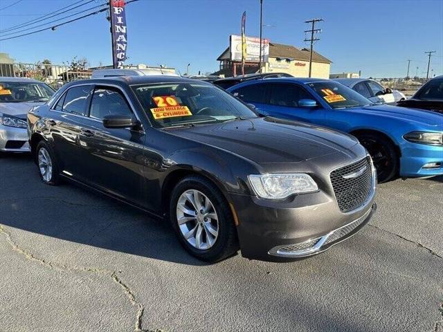 2020 Chrysler 300 Touring