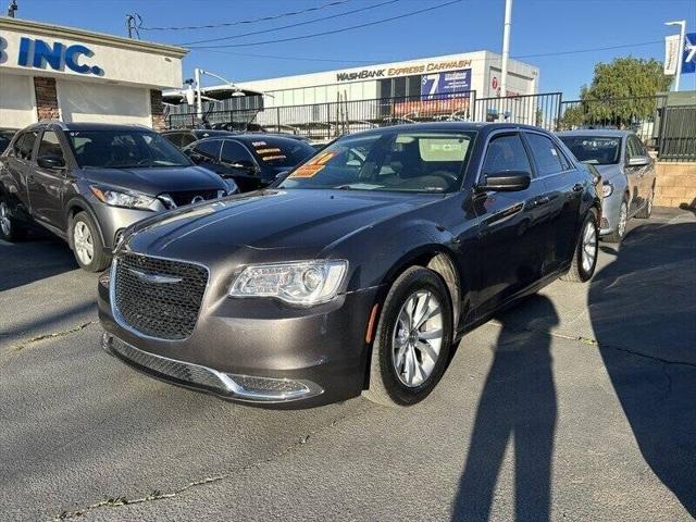 2020 Chrysler 300 Touring
