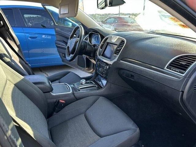 2020 Chrysler 300 Touring
